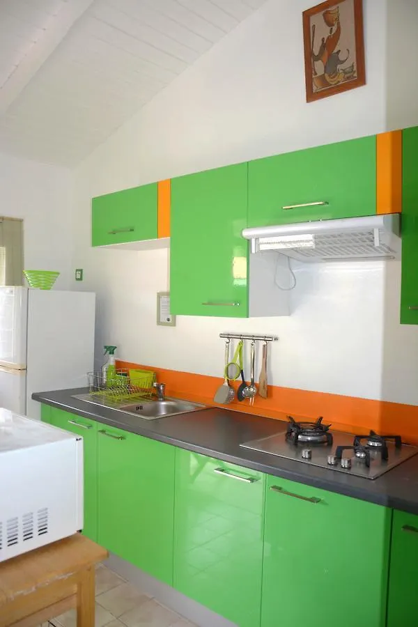 Laliwondaj Kotesi Villa Pointe-Noire Holiday home